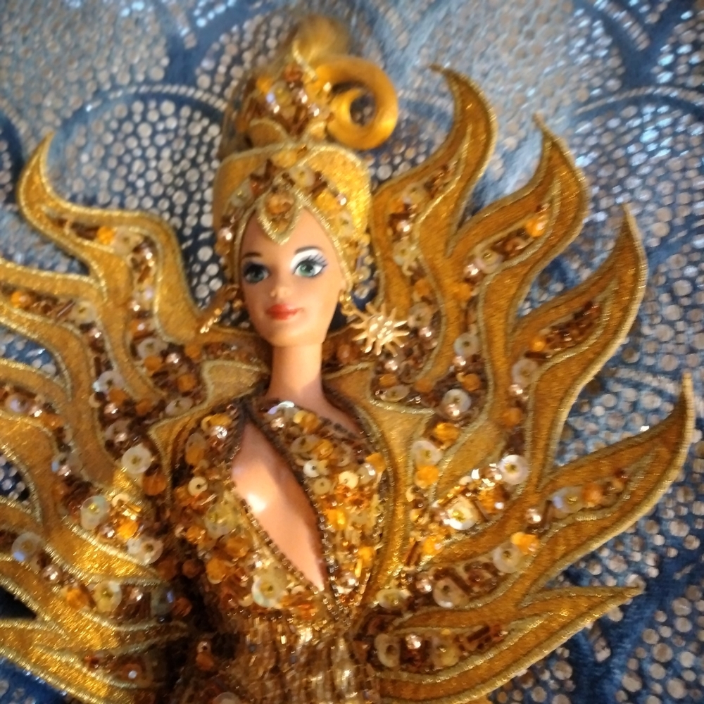 COPY - FIRST EDITION BOB MACKIE BARBIE 1995 Goddess of the Sun MINT CONDITION